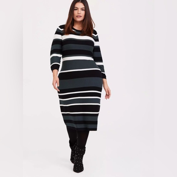 torrid Dresses & Skirts - Torrid Midi Sweater Dress, Size M, EUC